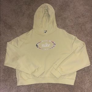 Women’s Nike Sportswear Cropped Hoodie, Size Large